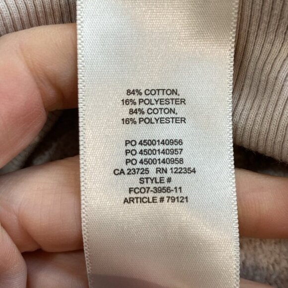 Aritzia TNA Cozy Fleece 1/4 Zip Cropped Sweatshirt - Picture 13 of 14